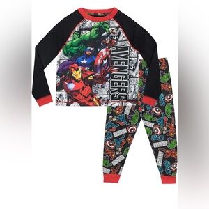 NWT Marvel Boys' Avengers Pajamas SIZE 8